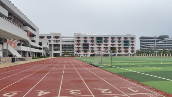 雅瑶中学再选外围买球Sprsun，空气能热水机组续写绿色篇章2